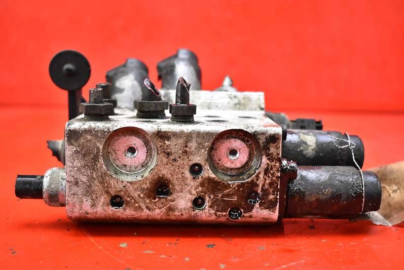FEDERUNGSPUMPE 6758704 BMW E65 4.4 V8 02R Product image