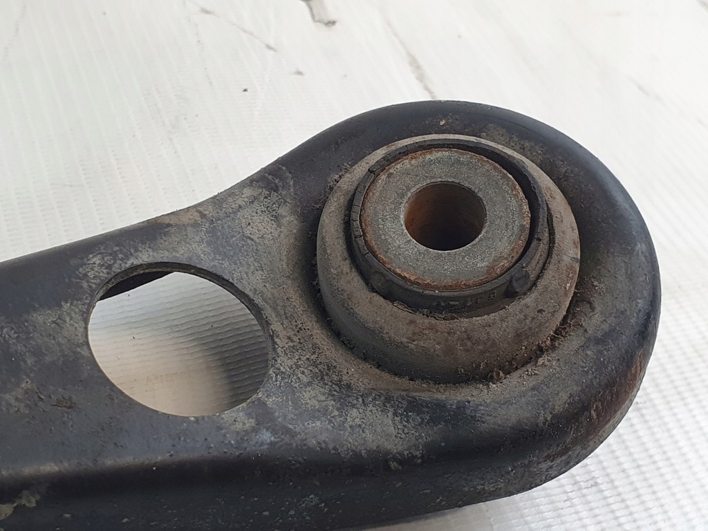 HINTERER QUERLENKER OE 4F0501529C AUDI A6 C6 Product image