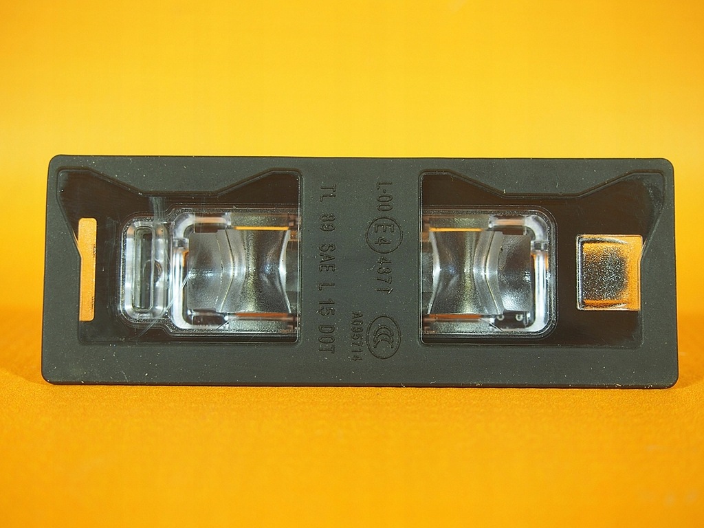 Audi Q3 83A Kennzeichenleuchten 8w6943021a Product image