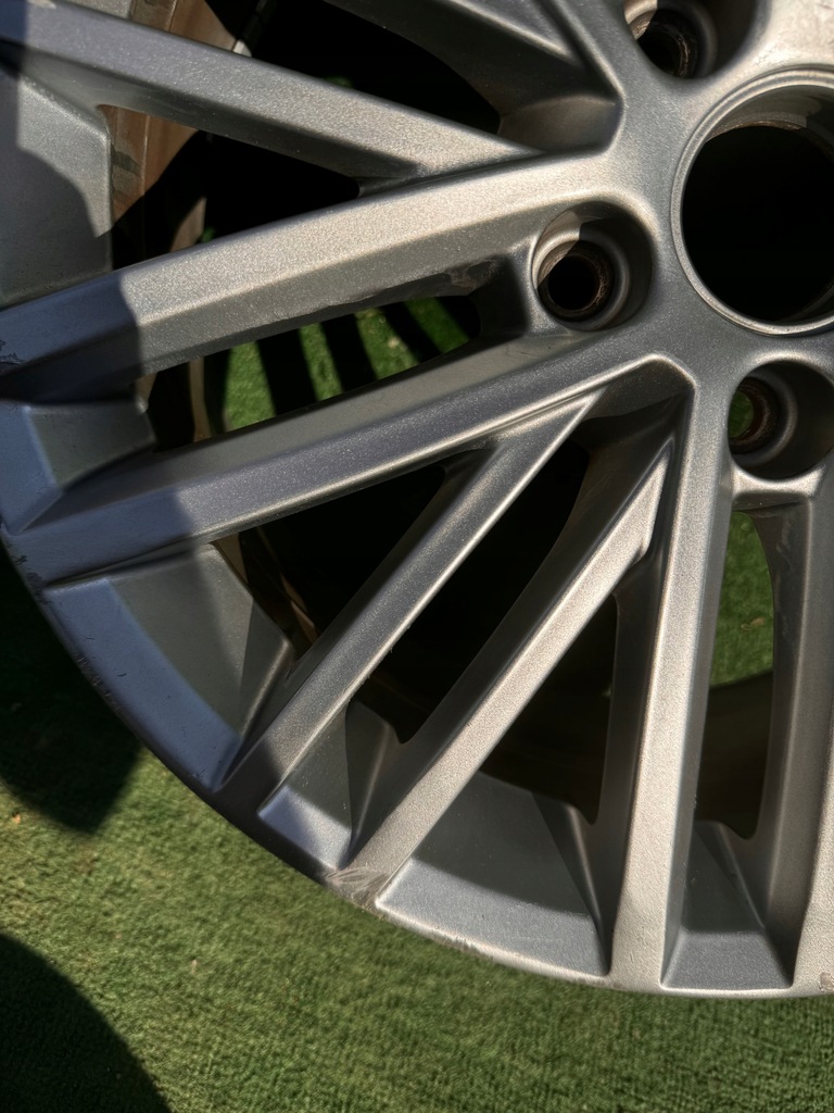 LEICHTMETALLRAD VW GOLF VI CABRIO 17" 5K7 5K7601025A Product image