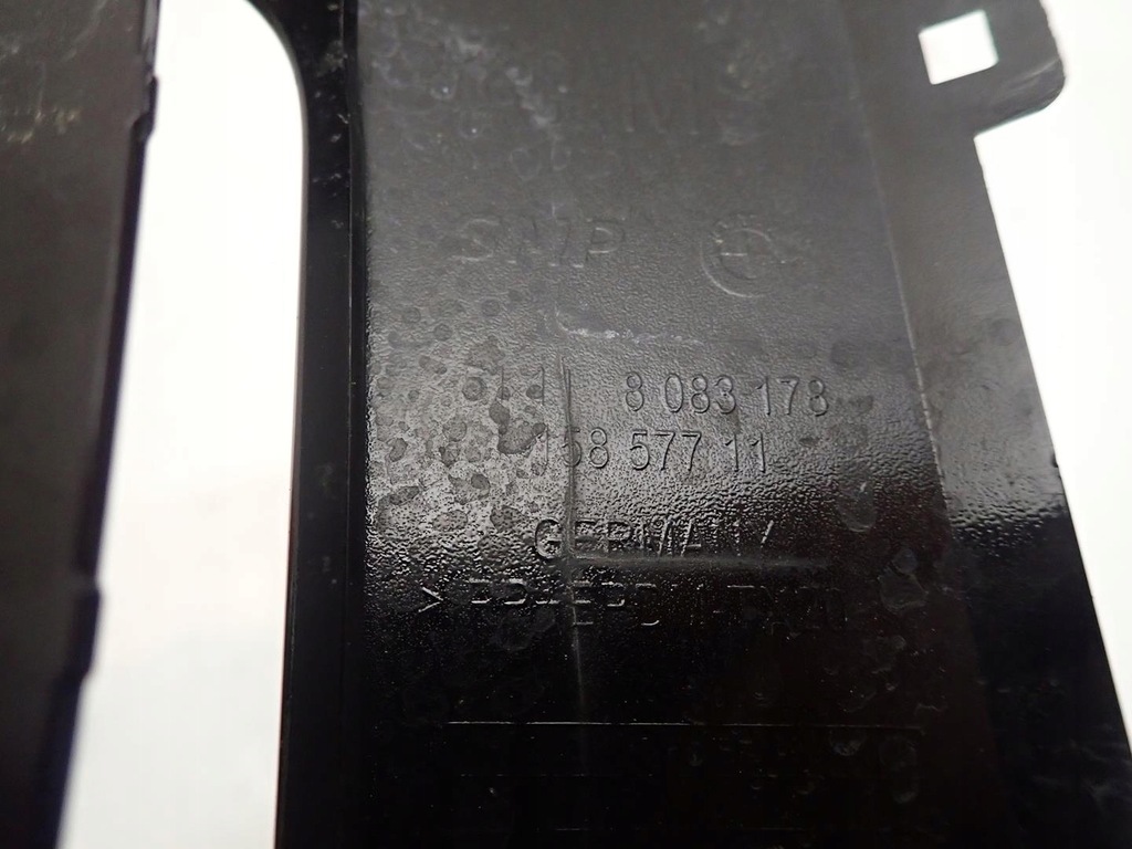 Kratka zderzaka prawa BMW 7 G70 15857711 Product image