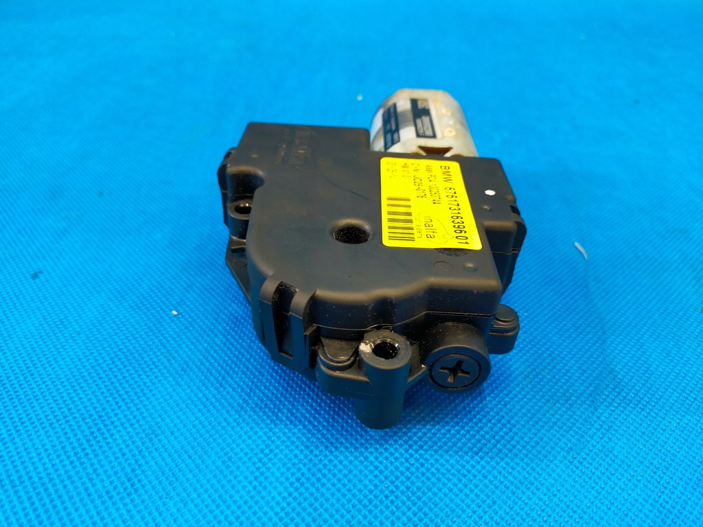 BMW X5 F15 2014 R XDRIVE 30 D 190 kW Schiebedachmotor 7316396 Product image