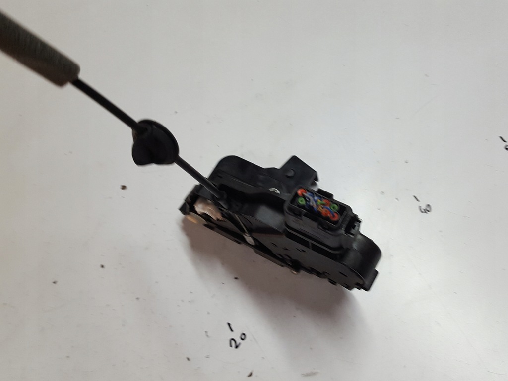 VOLVO XC60 I 08-13 TÜRSCHLOSS HINTEN LINKS 10 PINS Product image