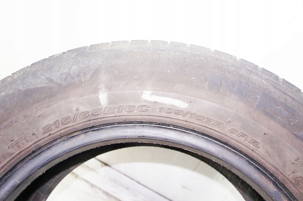 QA036 Mercedes Sprinter W906 $ Nexen Winguard WT1 Reifen 215/65R16 19R Product image