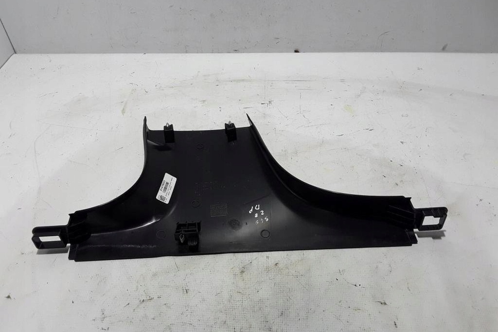 Jurist Rights Side Deckung Volvo 31479223 2.0L Benzin 2022 Product image