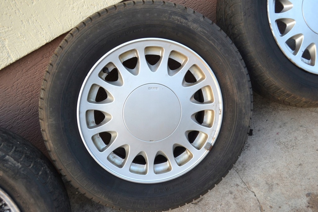 SAAB 900 9000 Räder Felgen Original K6 6Jx15 ET33 Product image