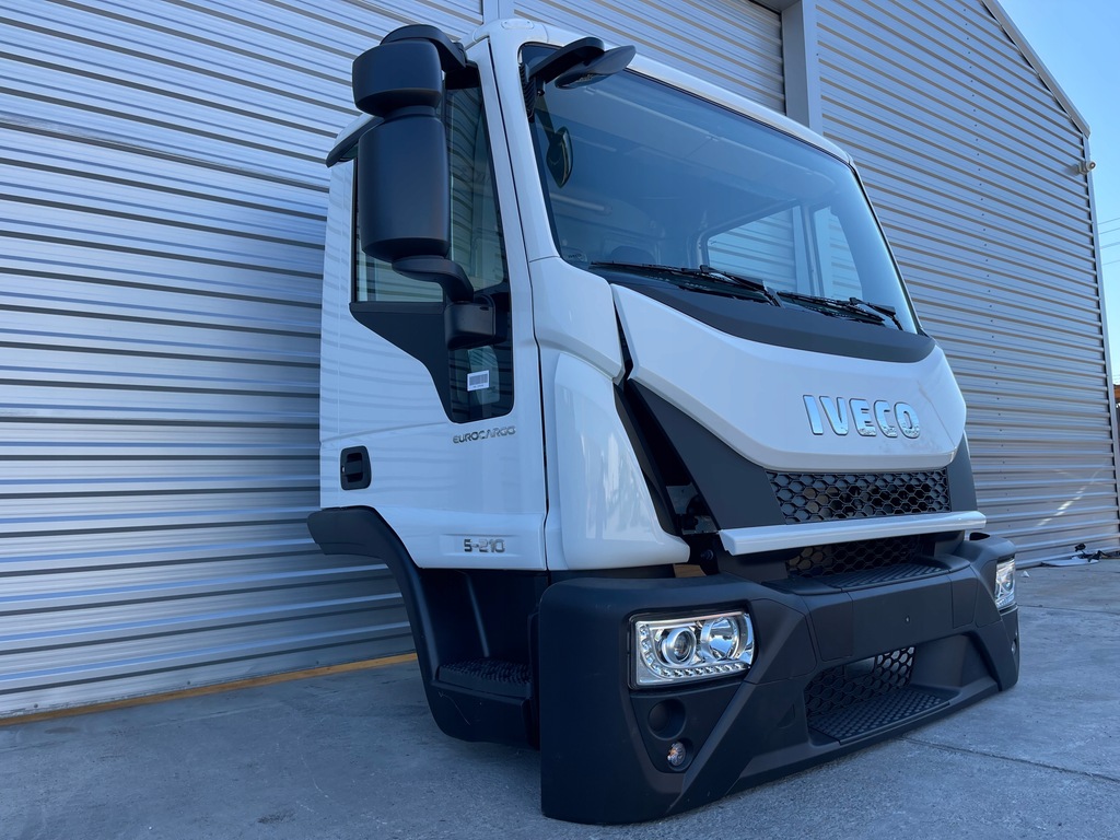 IVECO EUROCARGO MLC 75, 120.150 TAGE KABINE HOHER STOßSTANGE Product image