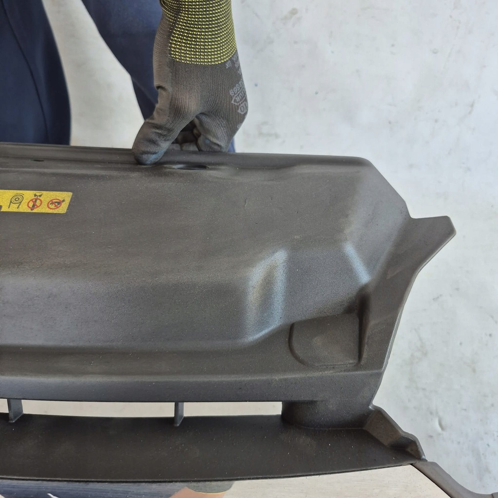 Peugeot 208 und 15-Front-Stoßfänger vorne 9810513777 Product image