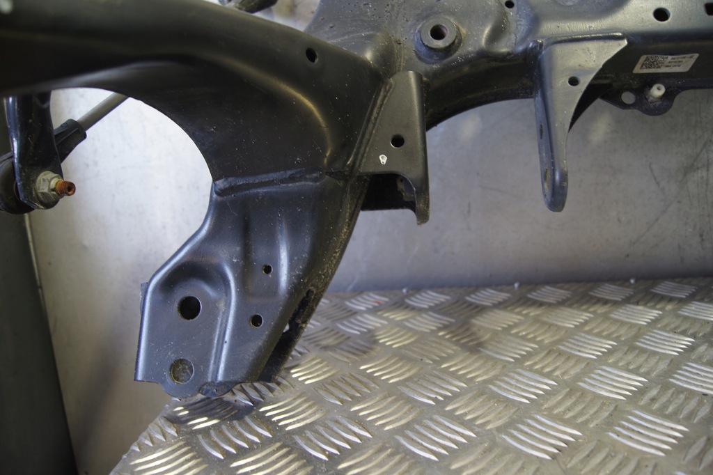 Schlittenbrett BMW F46 F48 F40 VORNE 6872729 Product image
