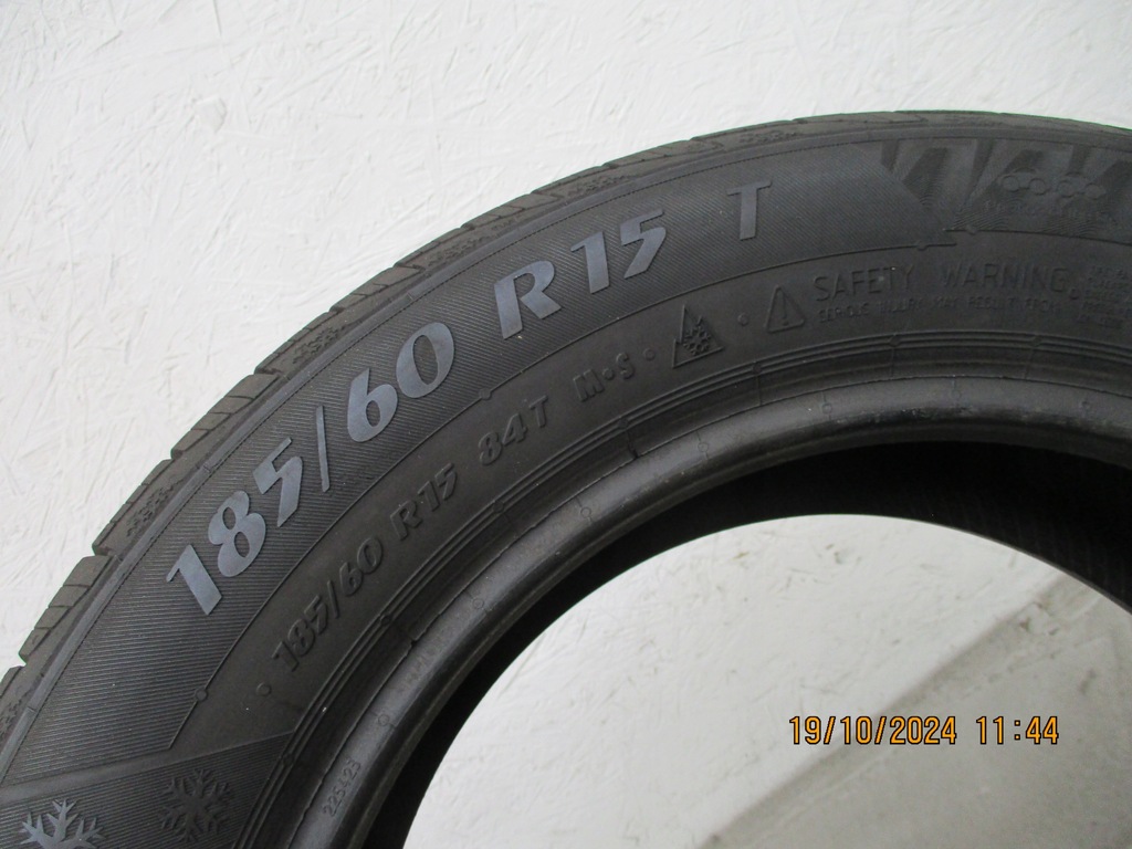 185/60R15 Matador Sibir Snow MP92 5,8 mm Product image