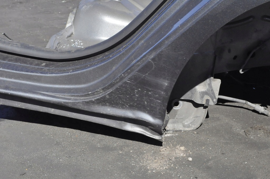 FORD FIESTA MK8 GESAMTER HINTERER ASS HINTERER GÜRTELKOTFLÜGEL LINKS RECHTS Product image