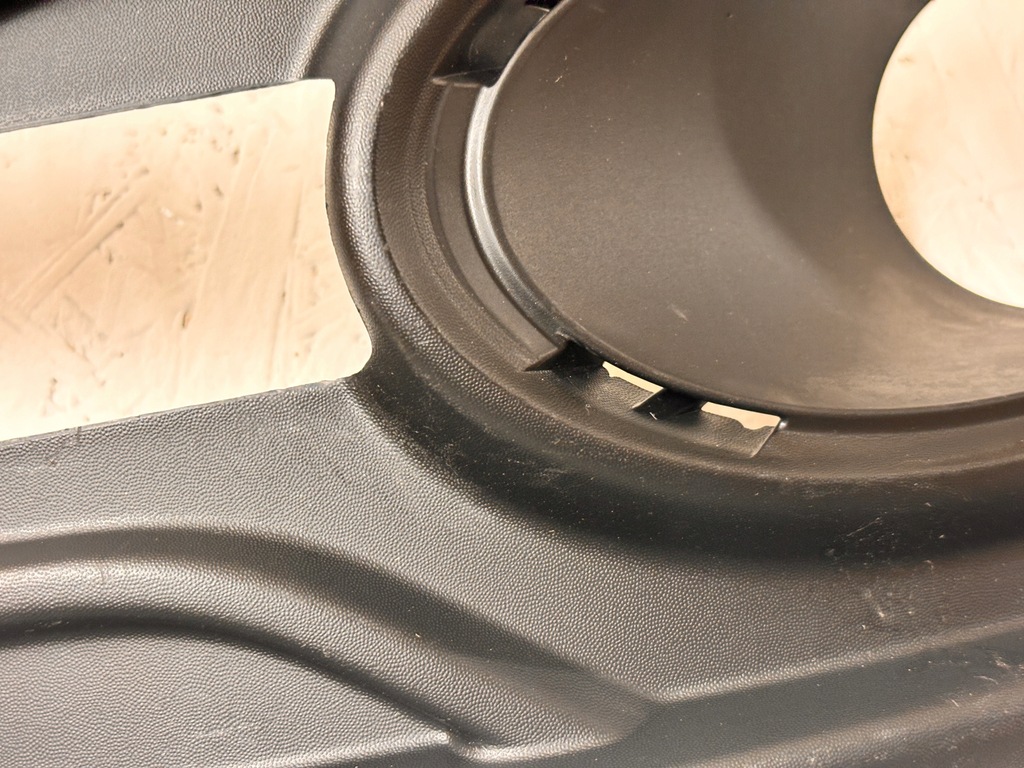 RENAULT MEGANE III LIFT – STOßSTANGENGRILL LINKS 261A32193R RECHTS 261A25882R Product image