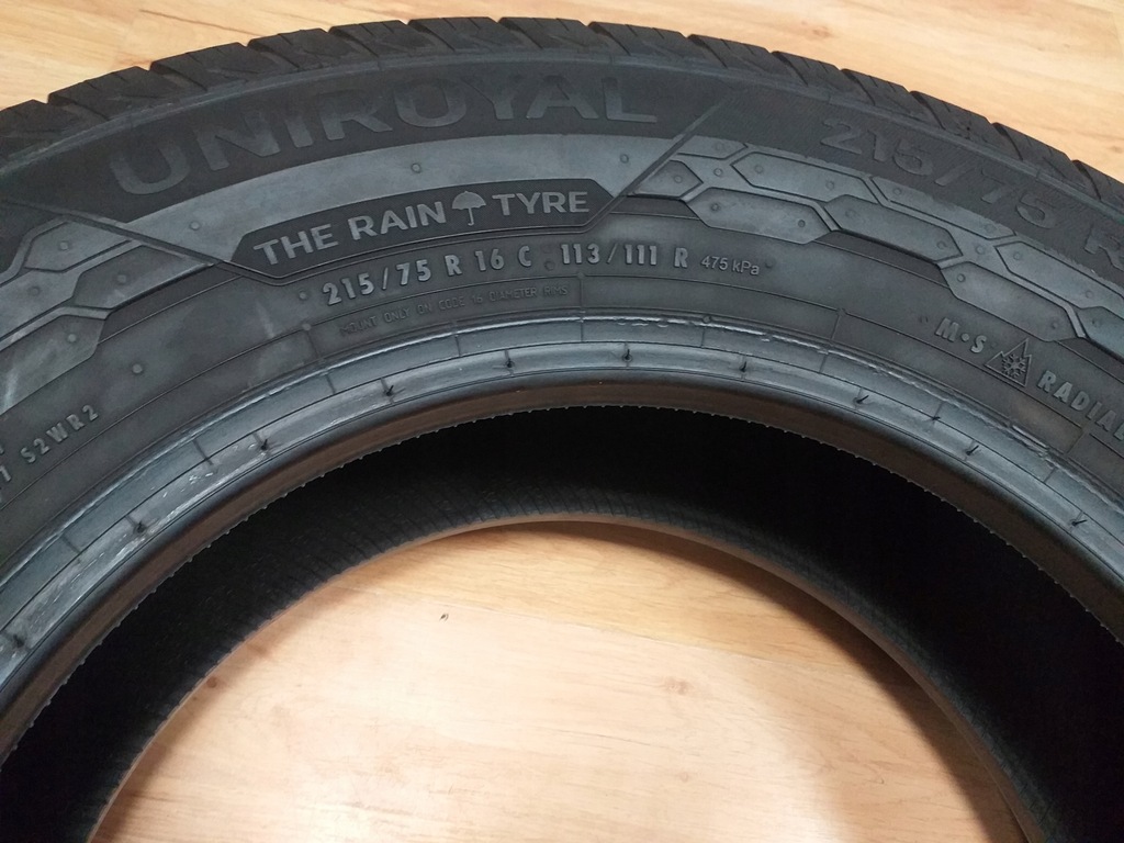 REIFEN 215/75R 16C 113/111 UNIROYAL DOT 4719 Product image