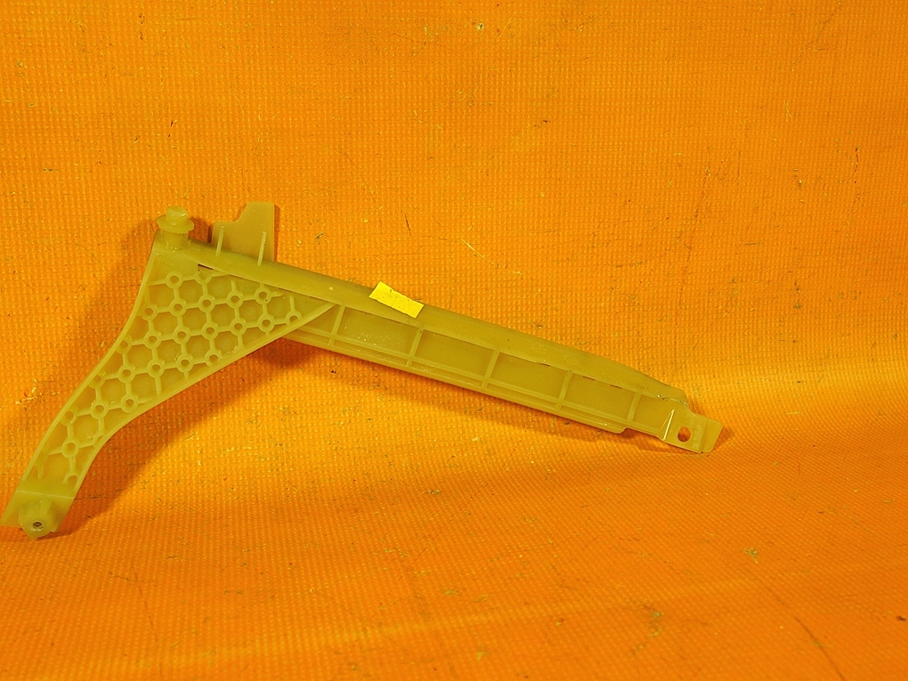 Audi A4 8W B9 58KM Türfensterführung hinten LINKS 8w0839067 Product image