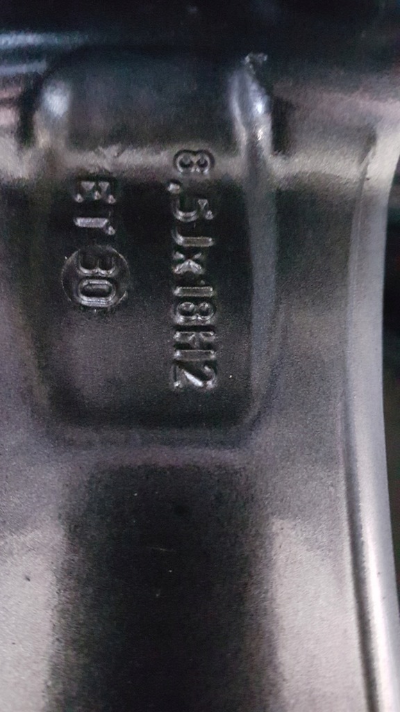 RIAL-FELGEN 8,5'X 18 ET 30 KBA 48727 5X112 Product image