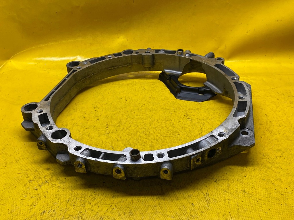 FLANSCHKASTENGEHÄUSE A6260102900 VITO W447 W205 1.6 DCI R9M A500 Product image