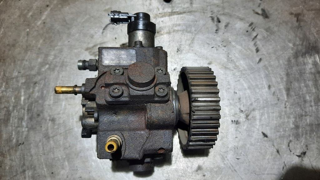 EINSPRITZPUMPE 9683703780 FORD FOCUS MK2 1,6 TDCI Product image
