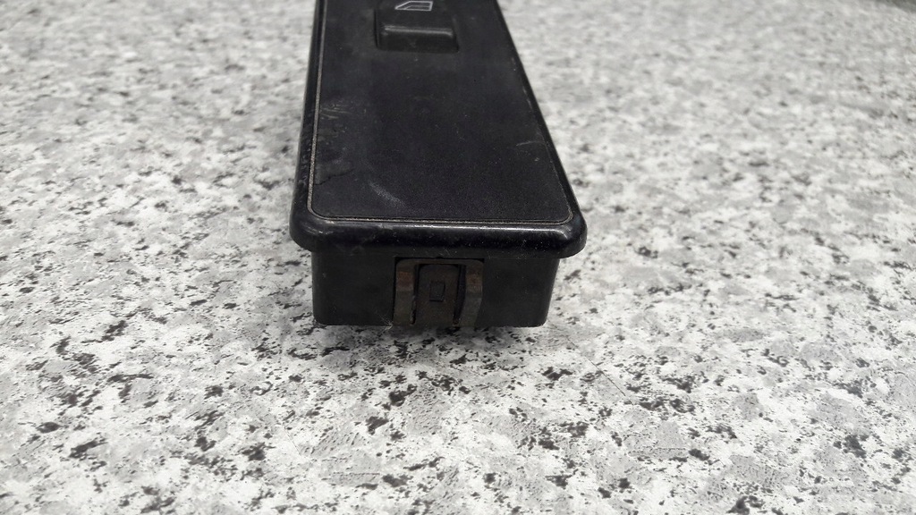 03458044 Fensterheberschalter vorn Volvo 940 944 Product image
