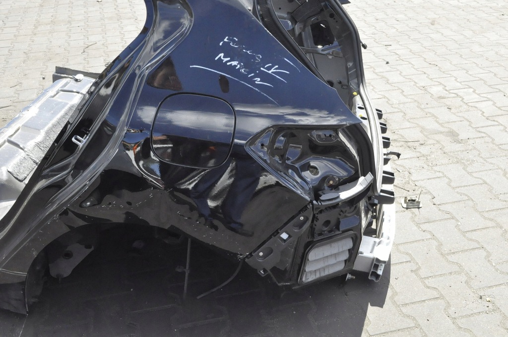 FOCUS MK4 HB VOLLSTÄNDIG HINTEN ASS HINTERER GÜRTEL BAD VIERTEL LINKS RECHTS BESCHREIBUNG LESEN Product image