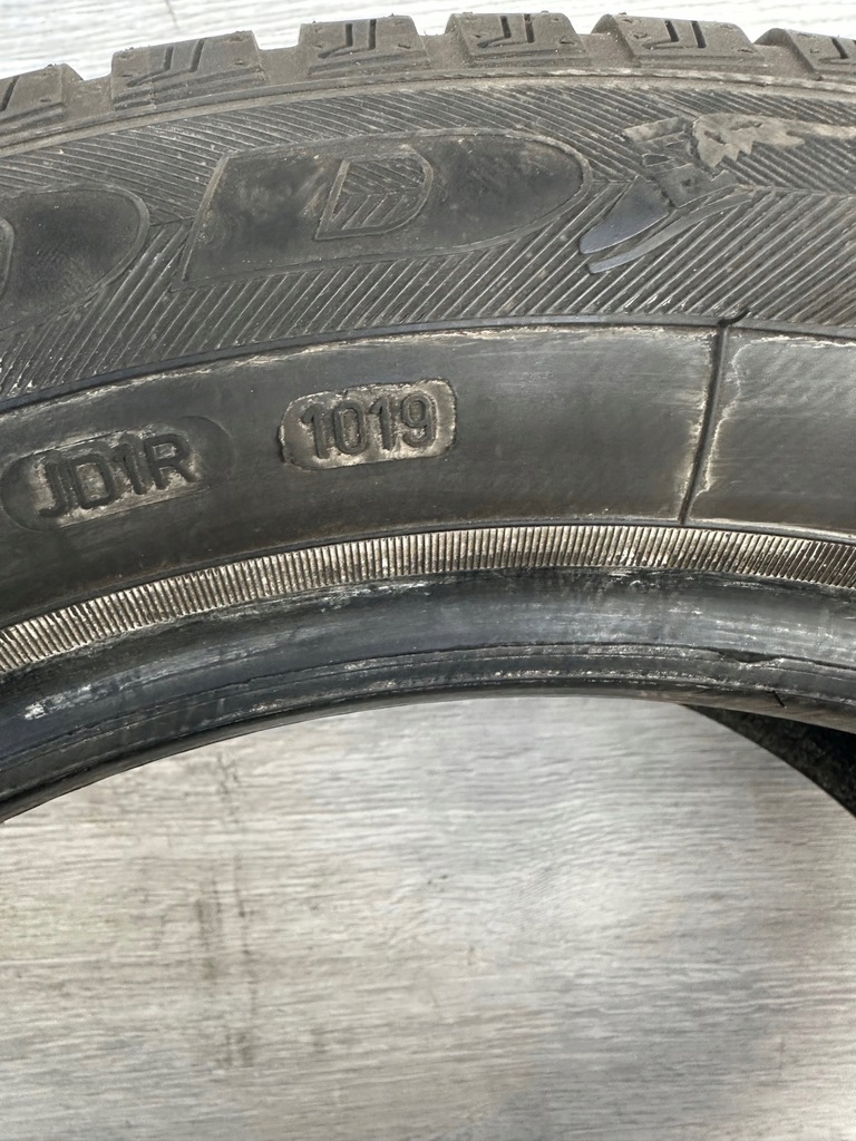 195/60R16 GOODYEAR VECTOR 4SEASONS 5,68 mm Product image