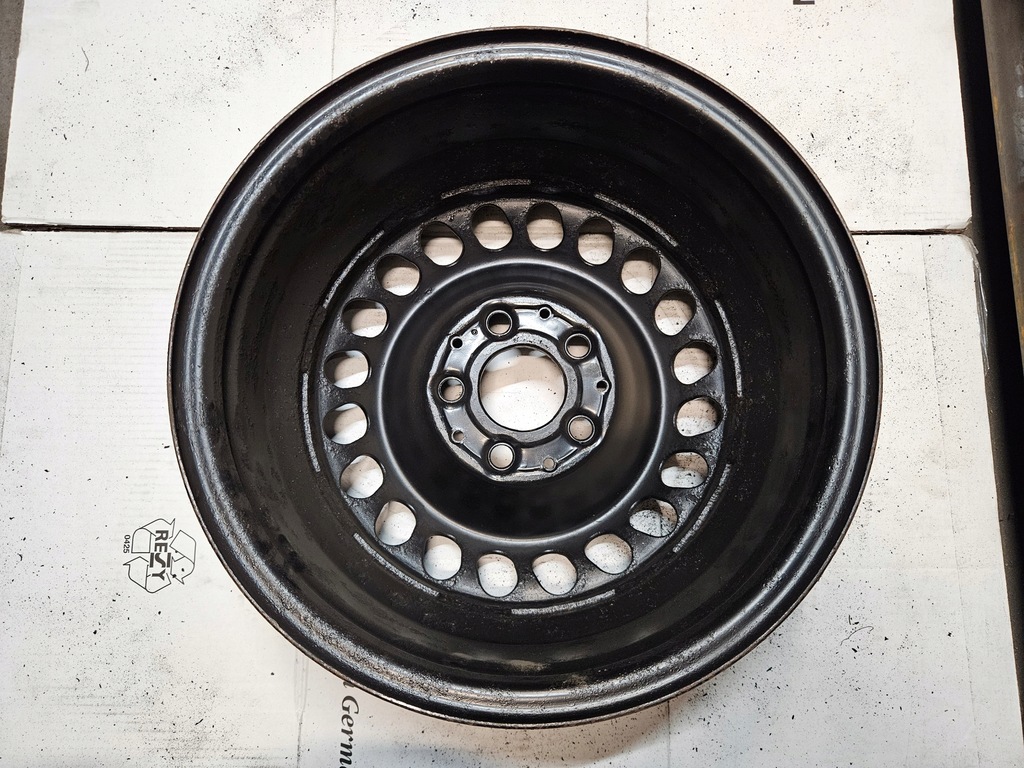 4x GEBRAUCHTE STAHLFELGEN 15 5x112 ET37 MERCEDES WARSCHAU Product image