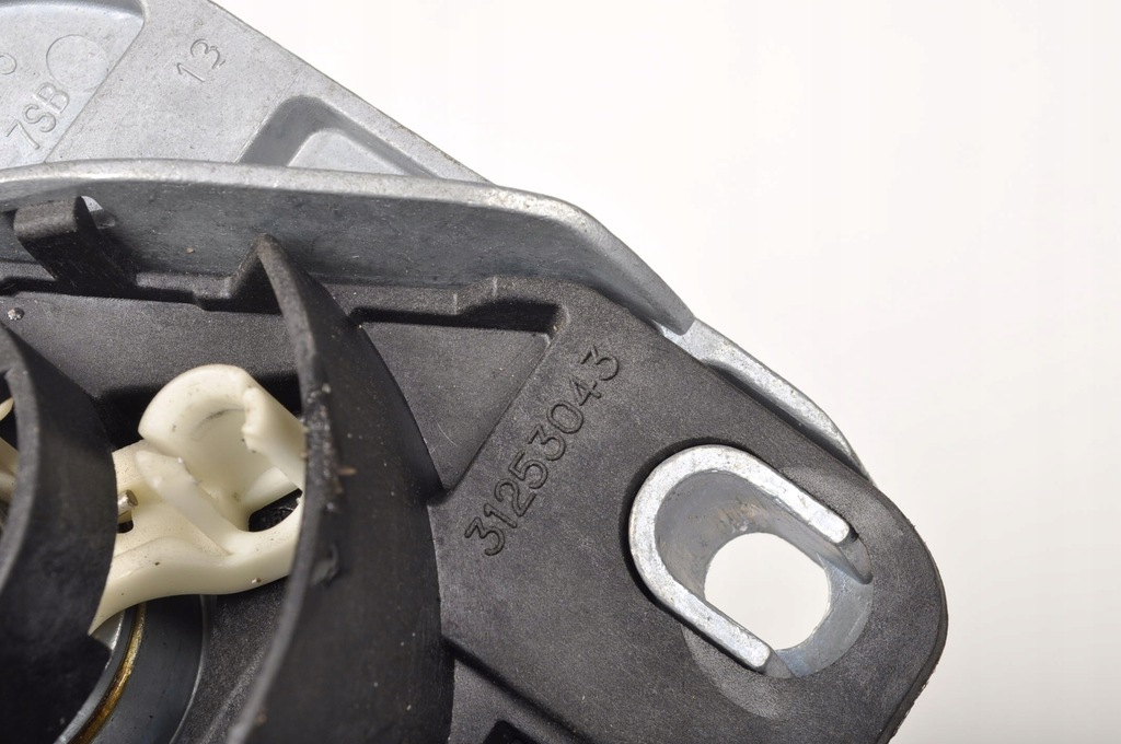 VOLVO S60 II KOFFERRAUMHEBERSCHLOSS 31253043 EINSATZ Product image