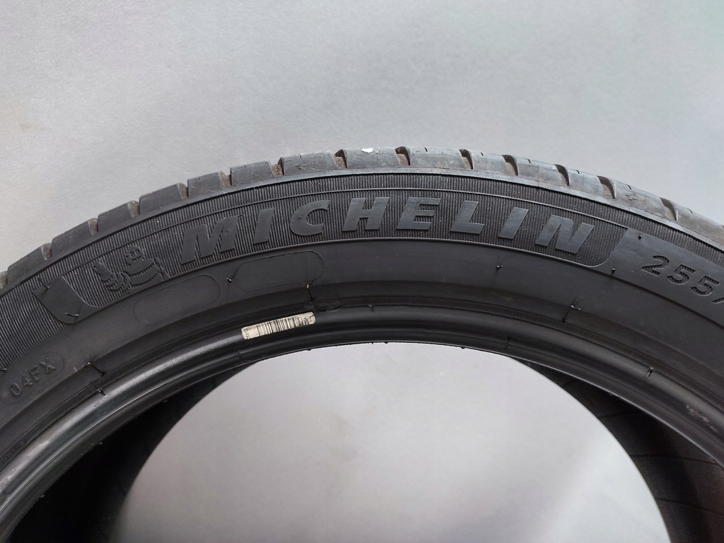 1X MICHELIN PILOT SPORT EV SOMMERREIFEN 255/45/20 Product image