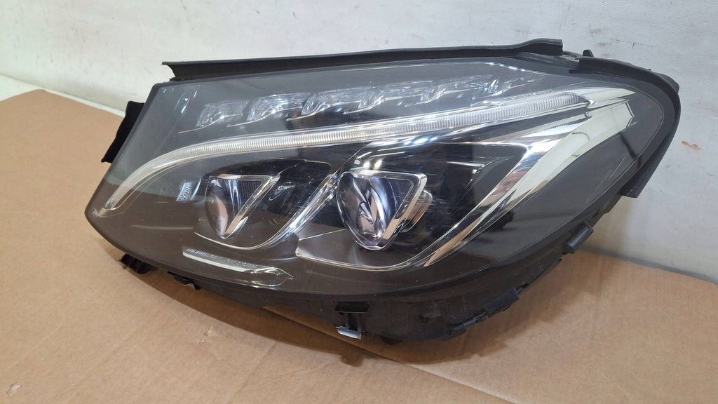 VORDERLEUCHTE LINKS MERCEDES C-KLASSE W205 A205 ILS A2059069301 Product image