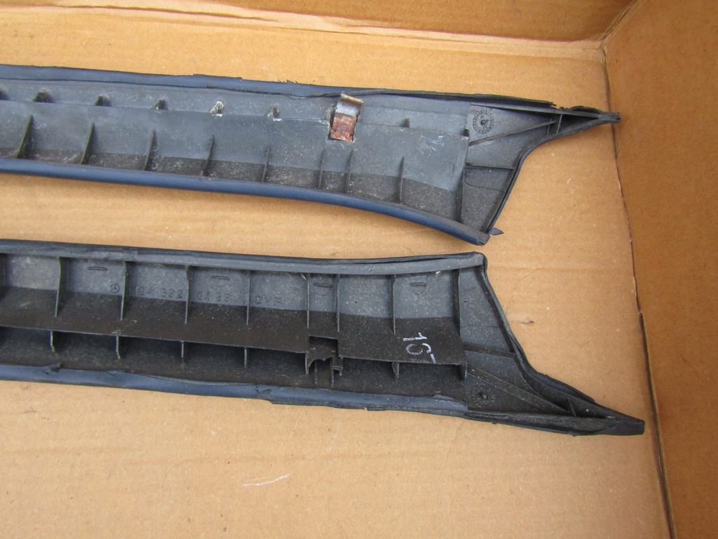 40 Mercedes W124 Blue Polstery rutschten und ging Product image