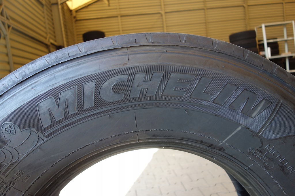 2x 315/80R22.5 Guide Truck Reifen Michelin X Line 17/22R 11mm (M24) Product image