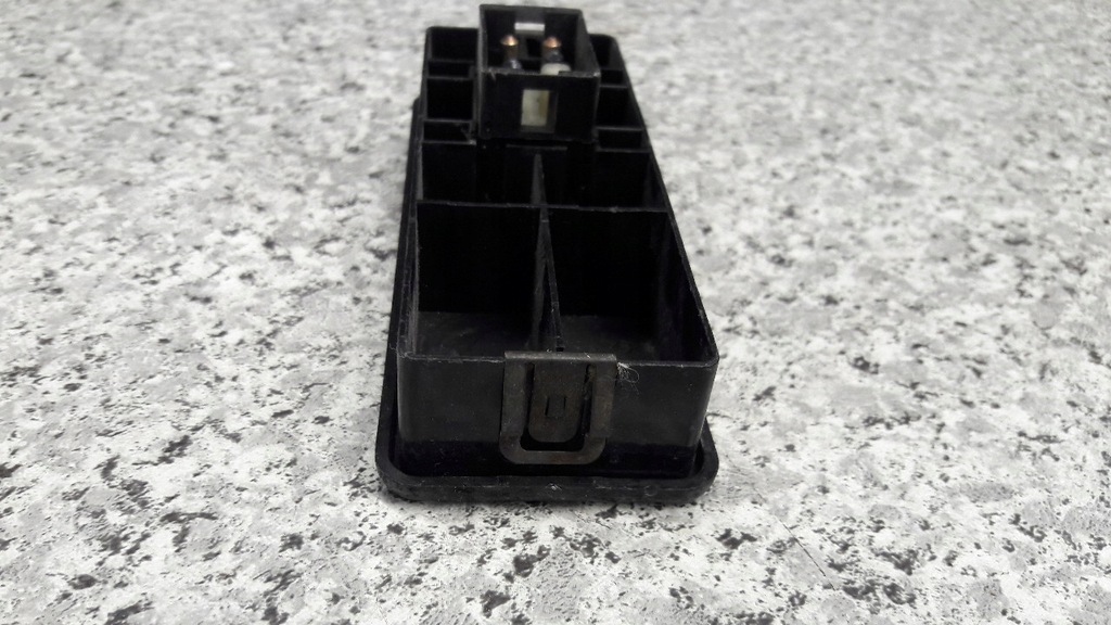 03458044 Fensterheberschalter vorn Volvo 940 944 Product image