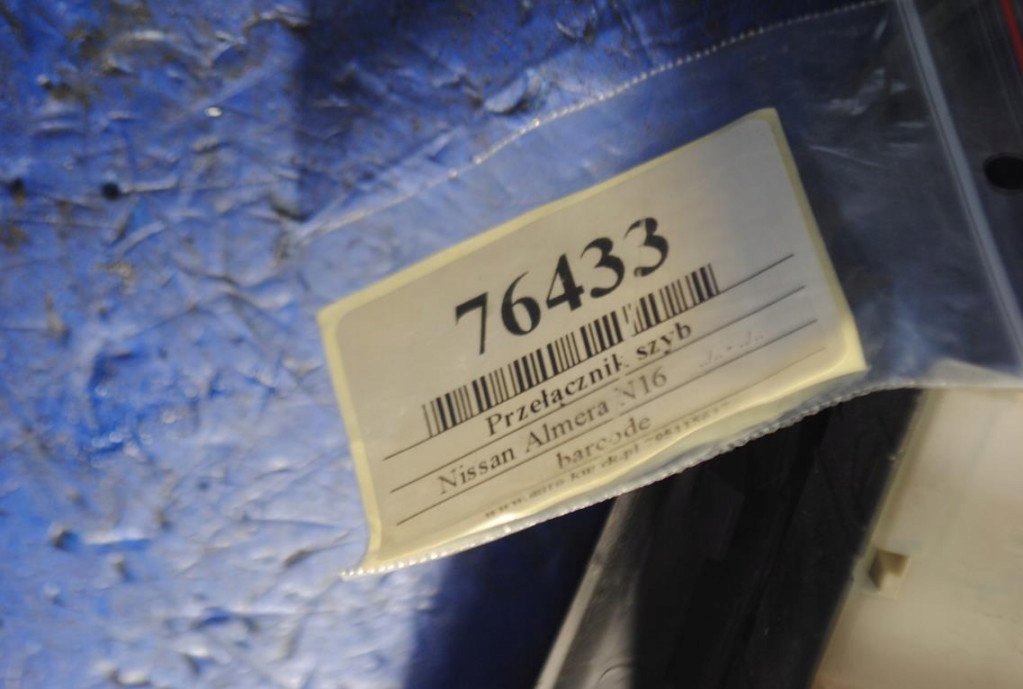 Nissan Almera N16 1,5 DCI -Fensterschalter Product image