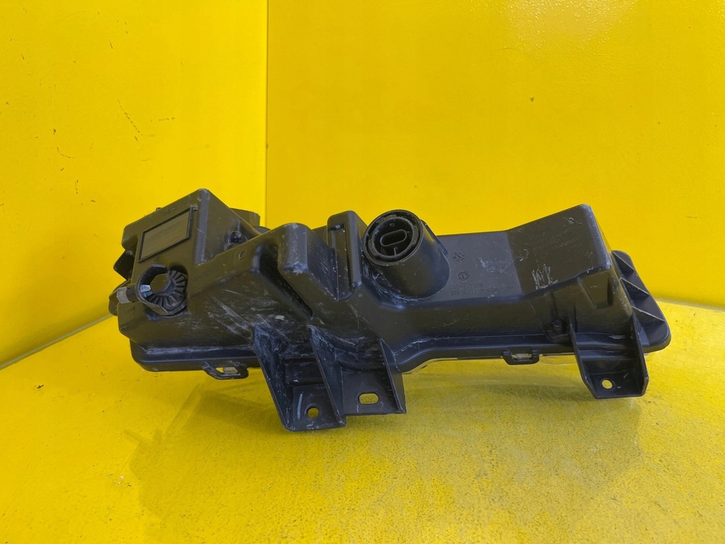 TESLA MODEL 3 Y HALOGENLAMPE LINKS 1507932-00-C Product image