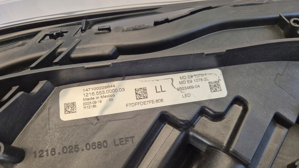 FRONTLEUCHTE VORNE LINKS RECHTS BMW M2 G87 SCHWARZ KOMPLETT 9503470 9503469 Product image