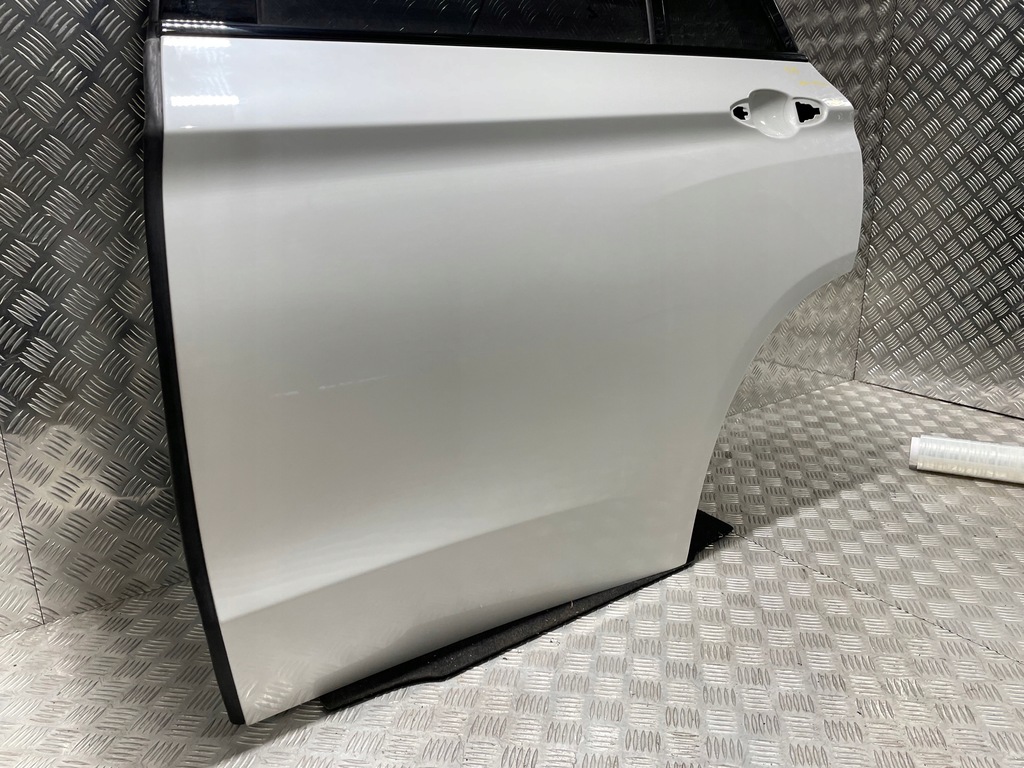 TÜR HINTEN LINKS BMW X5 F15 A96 MINERALWEISS Product image