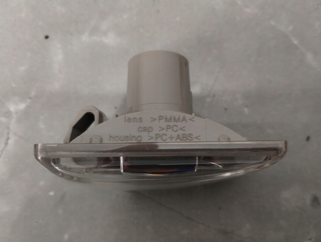 BLINKER RECHTS ASTRA H CORSA D/E INSIGNIA ZAFIRA MERIVA B GM 13497990 Product image