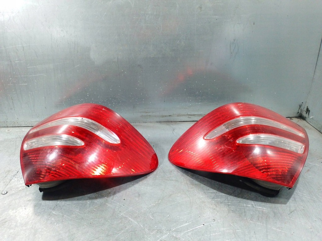 Hecklampen Set Mercedes Klasse E W211 A2118200364 A2118200464 Limousine Product image