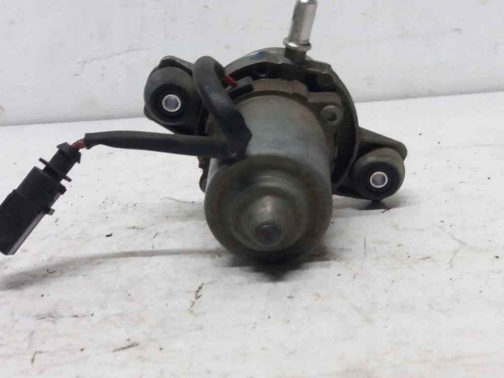 Volkswagen Audi Vakuumpumpe 1K0612181D Product image