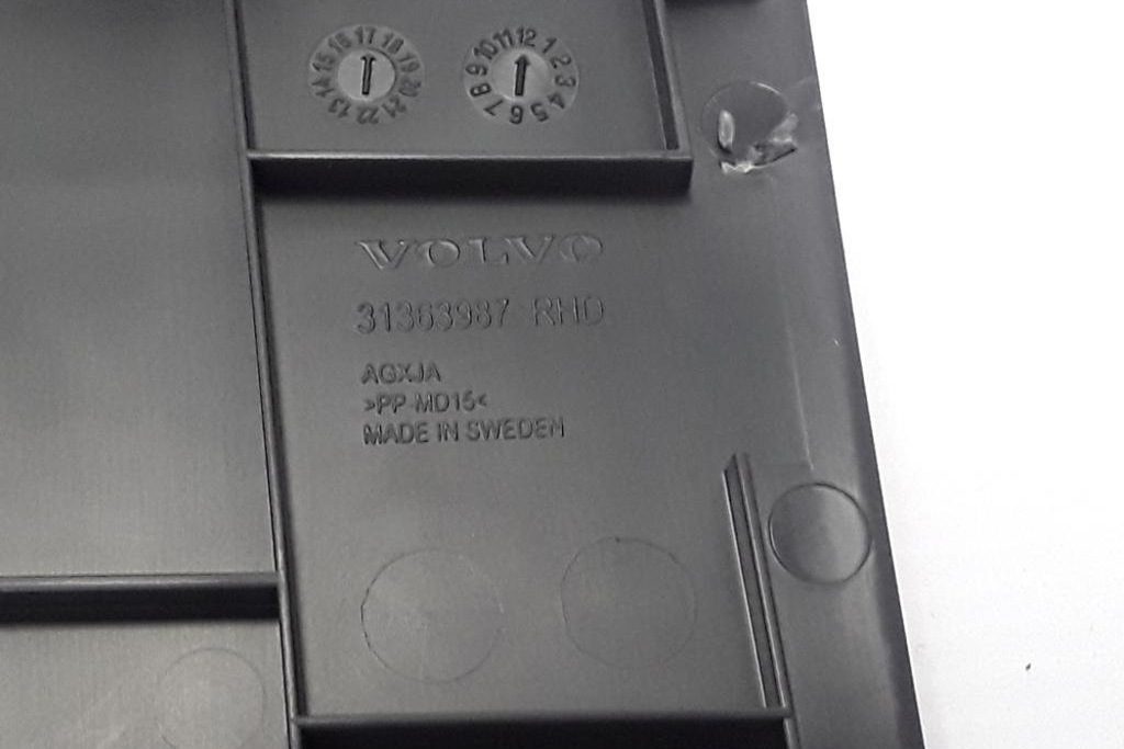 Andere interne Teile Volvo XC90 II 31363987 2018 Product image