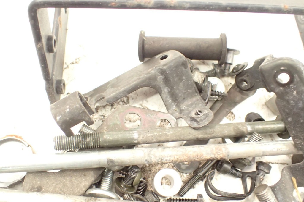 Suzuki GS 500 F 04-07 Schrauben aus der Demontage Product image