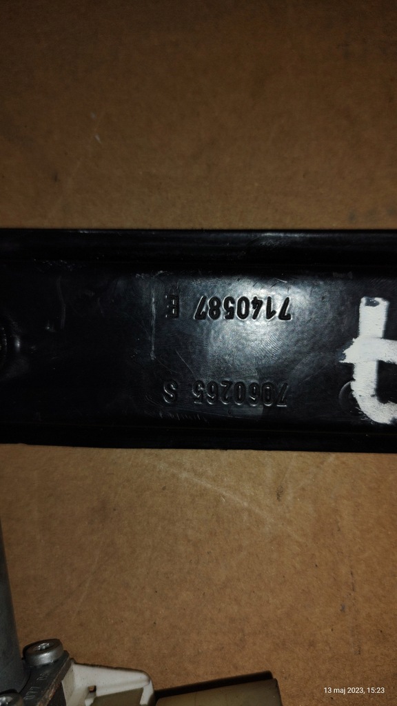 BMW E90 E91 FENSTERHEBER VORNE 7140587 Product image