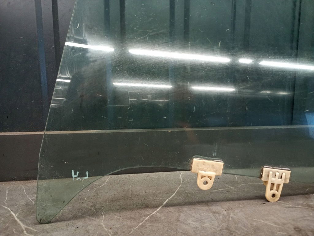 Links Heckscheibe Nissan Almera N15 95-00 Product image