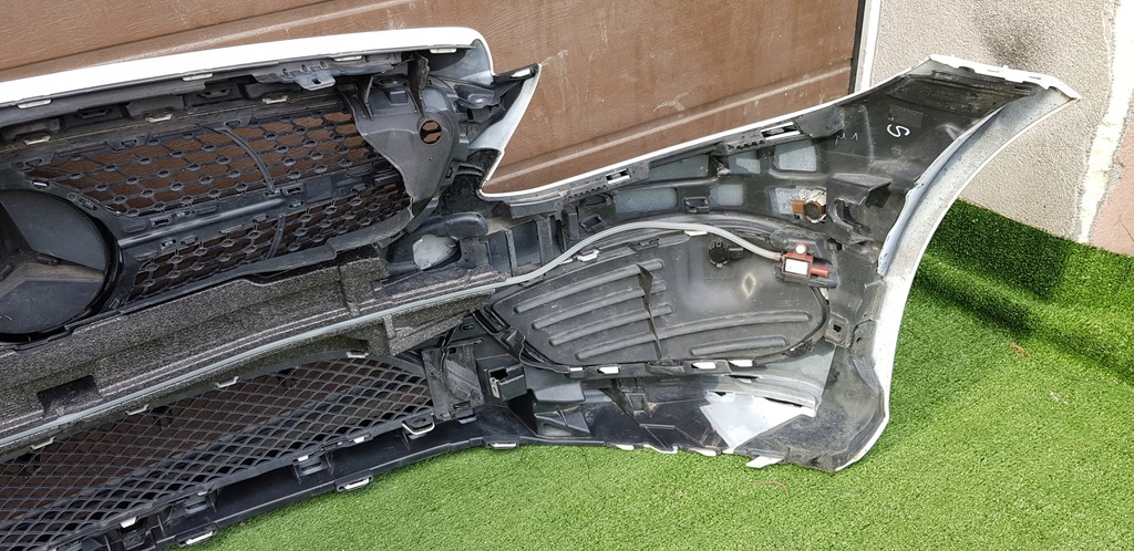 MERCEDES C-KLASSE 205 AMG COUPE 14- FRONTSTOßSTANGE Product image