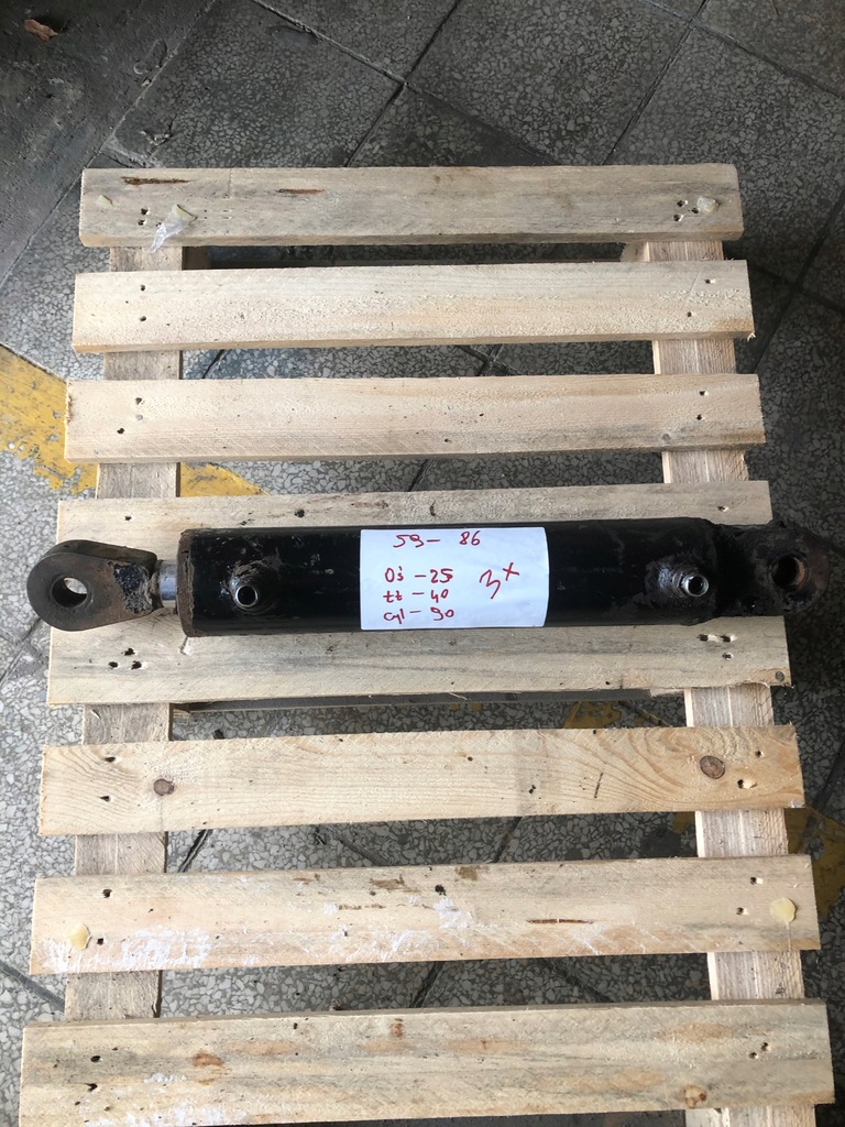 HYDRAULIKZYLINDER 59-86 Product image
