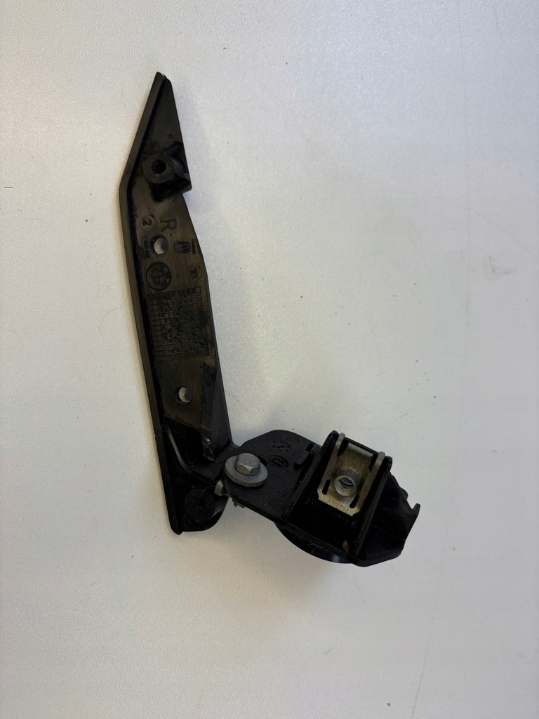BMW E90 E91 Scheinwerferhalterung 7136828 Product image