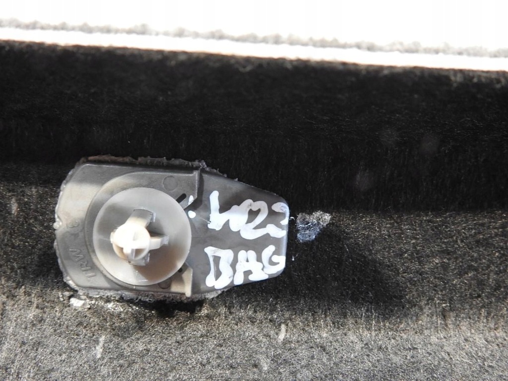 KOFFERRAUM-SEITENPOLSTERUNG MERCEDES W220 Product image