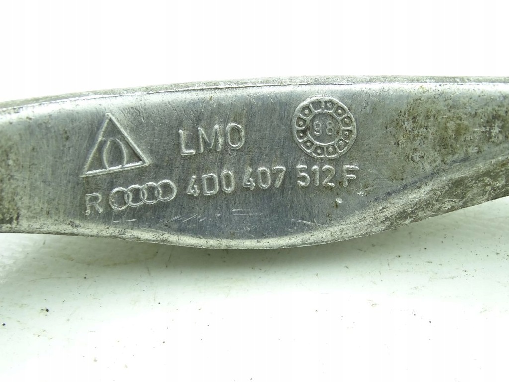 VW Passat B5 96-00 Right Application Appliew 4D0407512F Product image