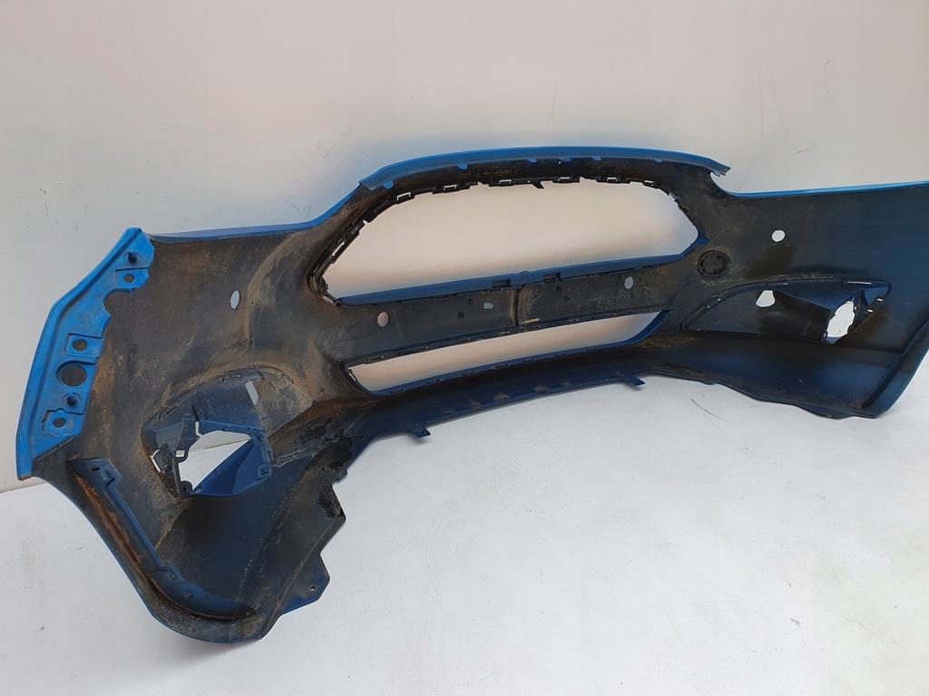 Ford Fiesta MK7 LIFT Austausch der vorderen Stoßstange Product image