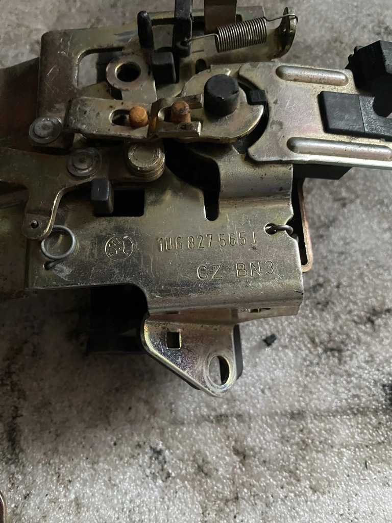 Schloss der fünften Tür Skoda Octavia 1 1U6 827 565 J 1U6827565J Product image