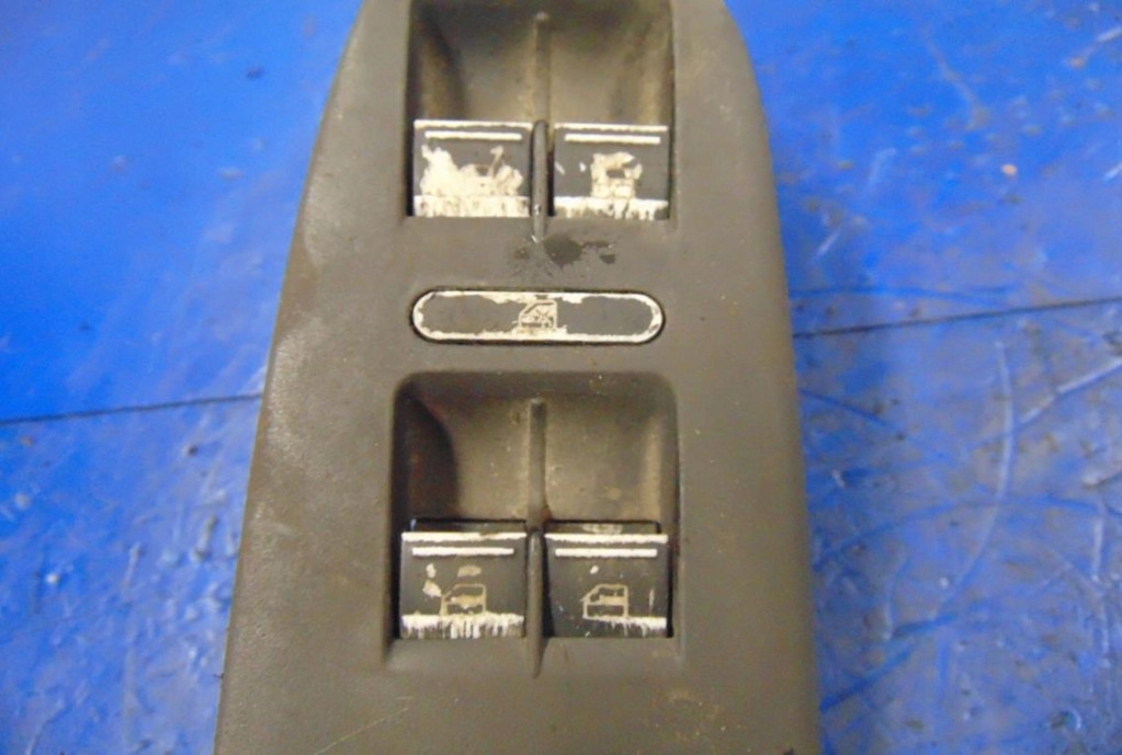 Volkswagen Touran 1.9tdi Glass Switch Product image
